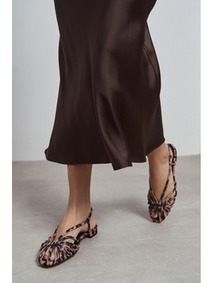 Nişantaşı Shoes Leny Leopar Saten Biyeli 1-2 cm Kalın Topuklu Kadın Sandalet Babet