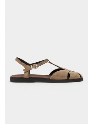 Nişantaşı Shoes Harpi Rome Bej Süet Deri Toka Detay Düz Taban Kadın Sandalet