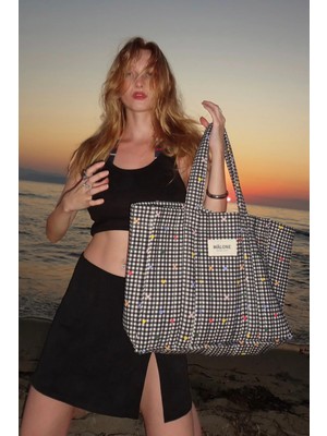 Cherry Pop Maxi Tote