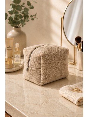 Elovias Misty Peluş Wellsoft Makyaj Çantası | Fermuarlı Kadın Kozmetik Çantası, Seyahat Organizer, Yumuşak Dokulu Bakım Çantası