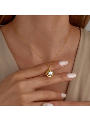 Nox Jewelry 114 Ayar Altın Kaplama Yuvarlak Tek Taş Zirkon Gümüş Kolye | Minimal Kadın Kolye -CNS00679