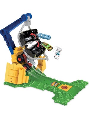 Uravas Store HTP18 Trucks Arenada Rhinomite Mücadelesi
