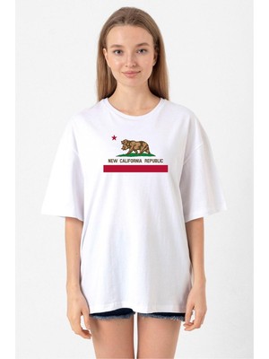 Fallout New California Republic Flag Beyaz Kadın Oversize Tshirt