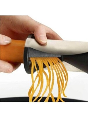 Empressco Vegetti Spiral Sebze Doğrayıcı ile Pratik ve Şık Sebze Şeritleri