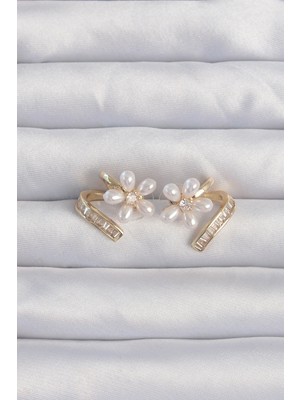 Uravas Store Pirinç Gold Renk Zirkon Taşlı Kıvrımlı Inci Çiçek Küpe