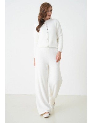 Minaaise Kadın Ekru Peluş Kumaş Triko Pantalon 5245