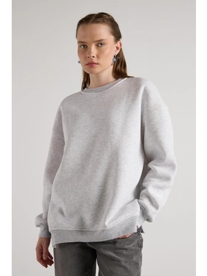Minaaise Kadın Gri Melanj Basic Yırtmaçlı Oversize 3 Iplik Şardonlu Sweatshirts 30078