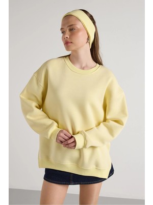 Minaaise Kadın Sarı Basic Yırtmaçlı Oversize 3 Iplik Şardonlu Sweatshirts 30078