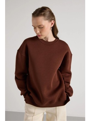 Minaaise Kadın Kahve Basic Yırtmaçlı Oversize 3 Iplik Şardonlu Sweatshirts 30078