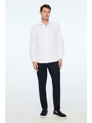 Morven  Erkek Beyaz Düz Slim Fit Sert Yaka Gömlek