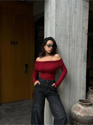 Minaaise Kadın Bordo Madonna Yaka Likralı Viskon Uzun Kollu Bluz 28218