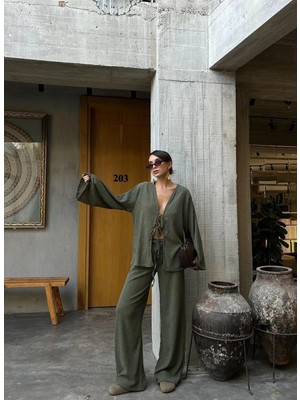Minaaise Kadın Haki Krinkıl Kumaş Önden Bağlamalı Oversize Kimono Bluz 28172