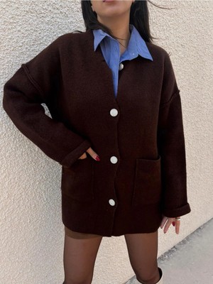 Minaaise Kadın Kahve Oversize Taşlı Düğmeli Cepli Uzun Hırka 38