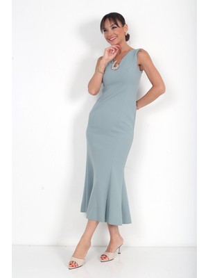 By Saygı Kadın V Yaka Taş Detaylı Astarlı Krep Balık Elbise