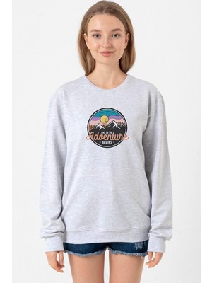 Tshirthane And So The Adventure Begins Grimelanj Kadın 2ip Sweatshirt