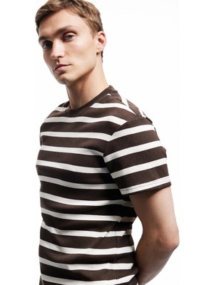 Koton Kısa Kollu Bisiklet Yaka Slim Fit Çizgili Tişört