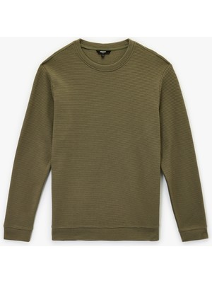 Koton Pamuklu Uzun Kollu Dokulu Basic Bisiklet Yaka Sweatshirt
