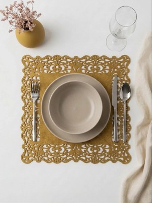 Ergüven Home Hardal Sarısı Süet Kumaş Kare Amerikan Servis Takımı Supla 6'Lı 35 x 35 cm