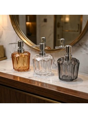 1 Adet Akrilik Sıvı Sabunluk (210 Ml) - 3 Farklı Renkli Kırılmaz Şeffaf Banyo ve Mutfak Düzenleyici Şık Losyon ve Sabun Pompası Organizer (Asorti)