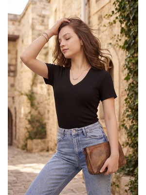 Flare Premium V Yaka Pamuklu Kadın Çıtçıtlı Body