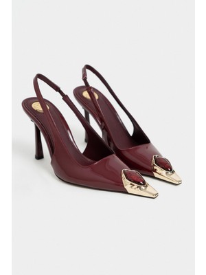 Nişantaşı Shoes Viper Bordo Rugan Altın Çerçeveli Taş Aksesuar Detay Sivri Burun Kadın Topuklu Ayakkabı