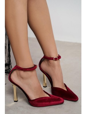 Nişantaşı Shoes Vibe Bordo Kadife Bilek Bağlı Galvaniz Topuk Özellikli Kadın Altın Topuklu Ayakkabı