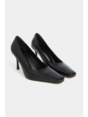 Nişantaşı Shoes Zivy Siyah Rustik Desenli Küt Burun Kalıp 7-8 cm Topuk Boyu  Kapalı Topuklu Kadın Ayakkabı