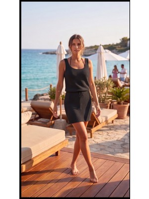Veraura Lifestyle Kadın Askılı Kare Yakalı Belden Bağcıklı Triko Pareo