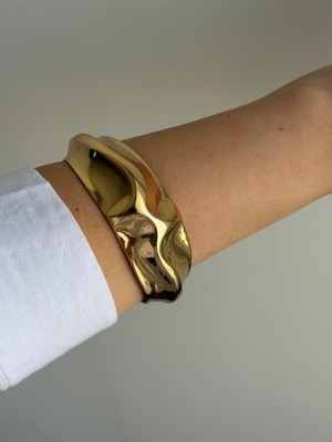 Owentis Gold Asimetrik Bold Modern Schwyz Bilezik -Kararma Yapmaz-