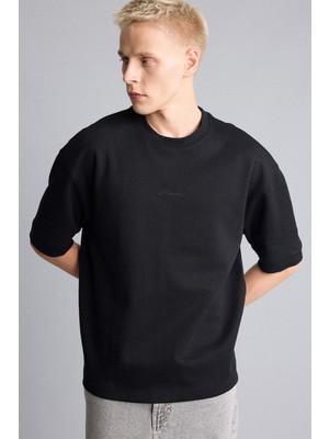 DeFacto Loose Fit Baskılı Kısa Kollu Siyah Tişört H4836AX26AU