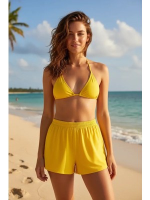 Çamaşır Kenti Sarı Şortlu Bağlamalı Bikini Takımı Üçgen Kesim Ayarlanabilir Esnek Kumaş Kadın Mayo Seti