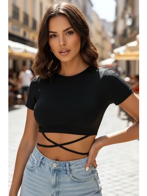 Çamaşır Kenti Kadın Siyah Modern Fit Yarım Kol Çapraz Bağlamalı Crop Top Bluz