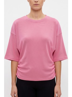 Hadiora Kadın Pembe Yandan Büzgülü Yarasa Kol Pamuklu T-Shirt