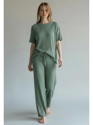 Belirtilmemiş Kadın Kaşkorse Pijama Takımı Kısa Kollu Rahat Esnek Ev Giyimi