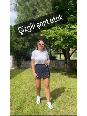 Nutika Çizgili Beli Lastikli Düğme Detaylı Şort Etek