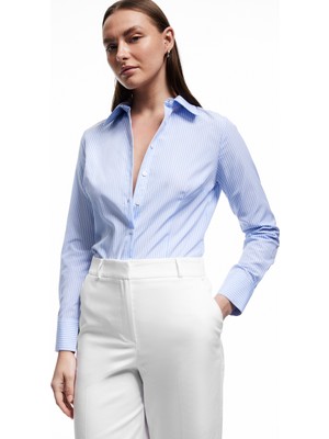 Koton Regular Fit Uzun Kollu Klasik Yaka Düğmeli Çizgili Poplin Gömlek