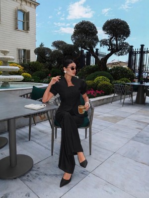 Esra Helvacı Eh Collection Dik Yaka Inci Düğmeli Takım