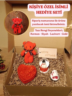 Paganca Kutulu Hediye Seti - Kırmızı Ayıcık Anahtarlık - Cam Küre - Dekoratif Mum - Kalp Şeklinde Tüllü Kutu - Kişiye Özel İsimli