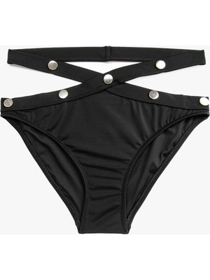 Koton Metal Aksesuarlı Bikini Altı Çapraz Bağlama Detaylı