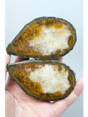 Healcrystal Hardal Sarısı ve Kırmızı Nakışlı Kelebeksi Siyah Deniz Yosunu Akik Çifti