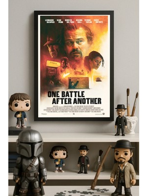 Duvarda One Battle After Another Siyah Ahşap Çerçeveli Poster, Dekoratif Film Duvar Tablosu