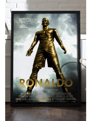 Duvarda Cristiano Ronaldo Siyah Ahşap Çerçeveli Poster, Spor Duvar Tablosu