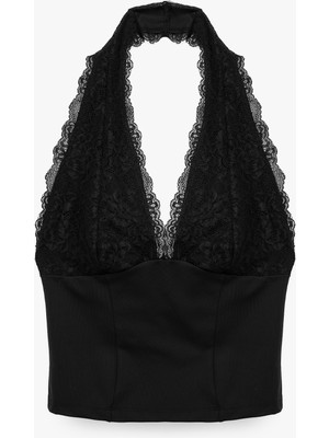 Koton Slim Fit Dantel Detaylı Kolsuz Halter Yaka Bluz