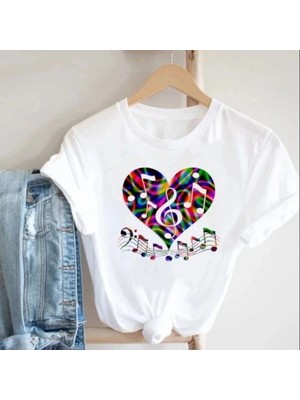 Herşey Nota Kalp Sol Anahtar Notalar Beyaz Unisex T-Shirt