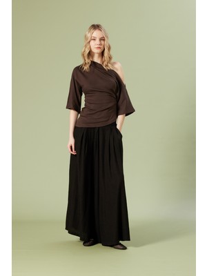 Nisan Triko Drape Detaylı Asimetrik Top