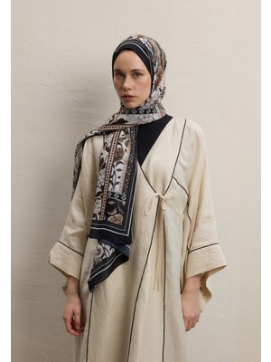 Fresh Scarfs Lilies Desen İpek Krep Şal Siyah