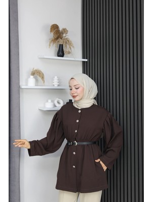 Beli Lastik Detaylı Kemerli Düğmeli Ceket
