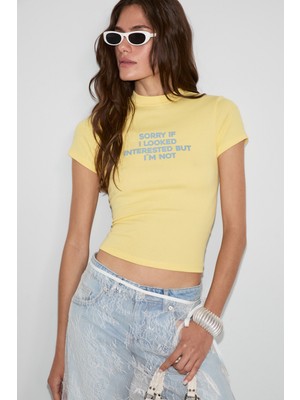 Ethiquet Gallura Kadın Yumuşak ve Esnek Kumaşlı Baskı Detaylı Yuvarlak Yakalı Kısa Kol Sarı T-Shirt