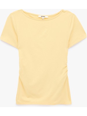 Koton Slim Fit Drape Detaylı Bisiklet Yaka Kısa Kollu Tişört