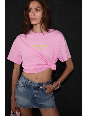 Grimelange Fıneste Kadın Yumuşak Kumaşlı %100 Organik Pamuklu  Baskı Detaylı Pembe T-Shirt